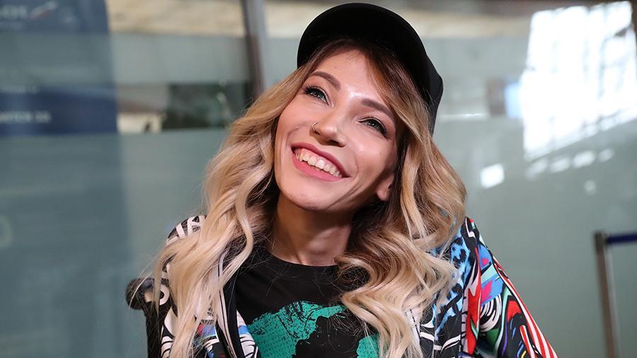 Певица Юлия Самойлова отправилась в Португалию на «Евровидение-2018»