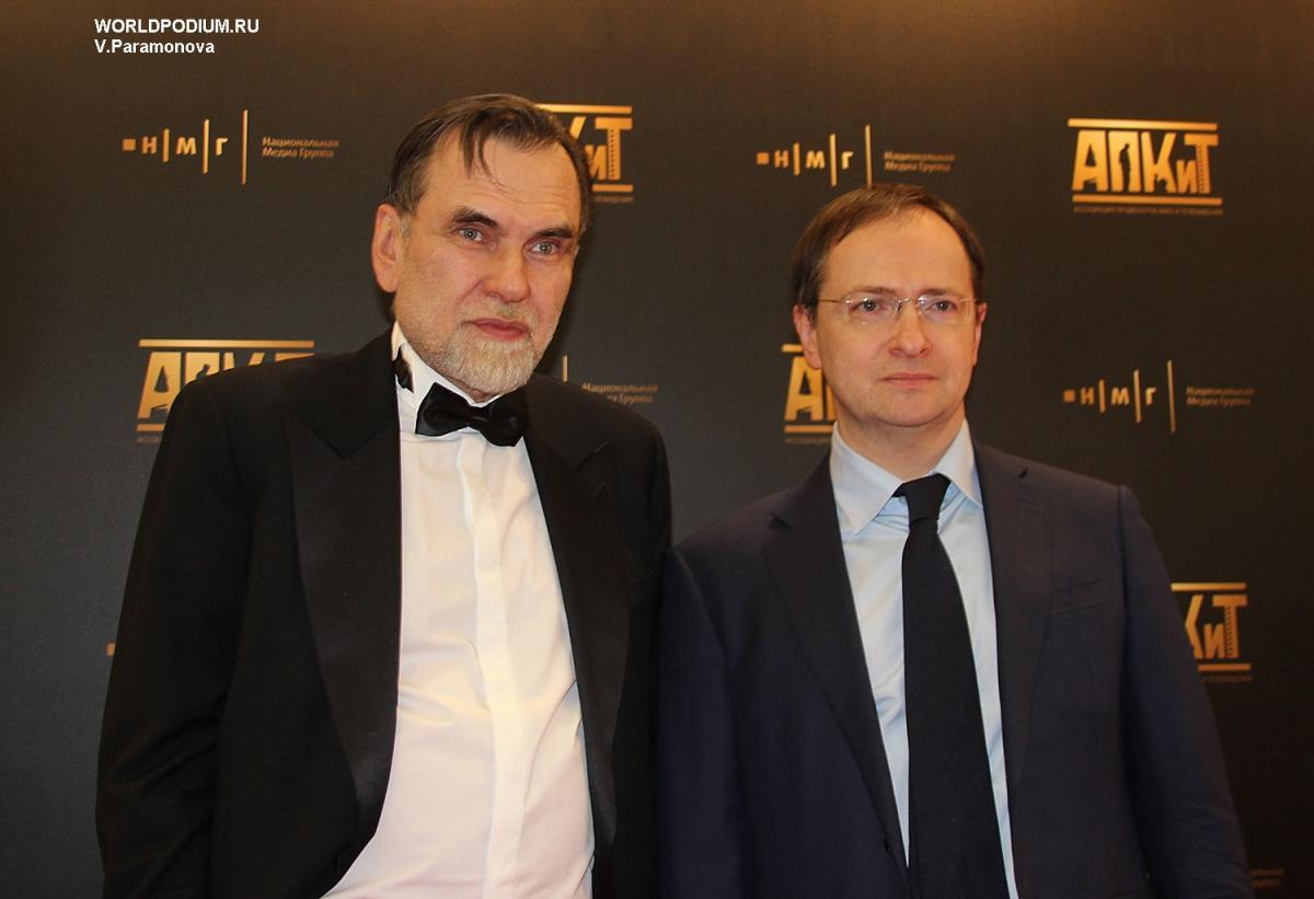 «Великолепная семёрка!» - в Москве в седьмой раз вручили Премию Ассоциации продюсеров кино и телевидения (АПКиТ)
