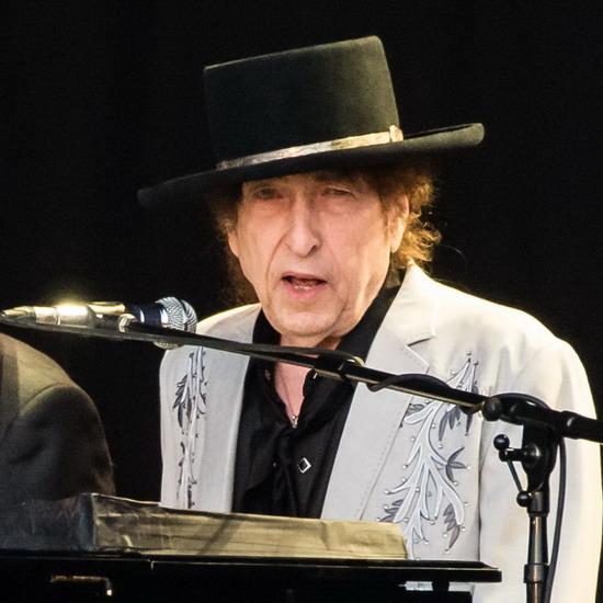 Боб Дилан выпустит альбом летом
