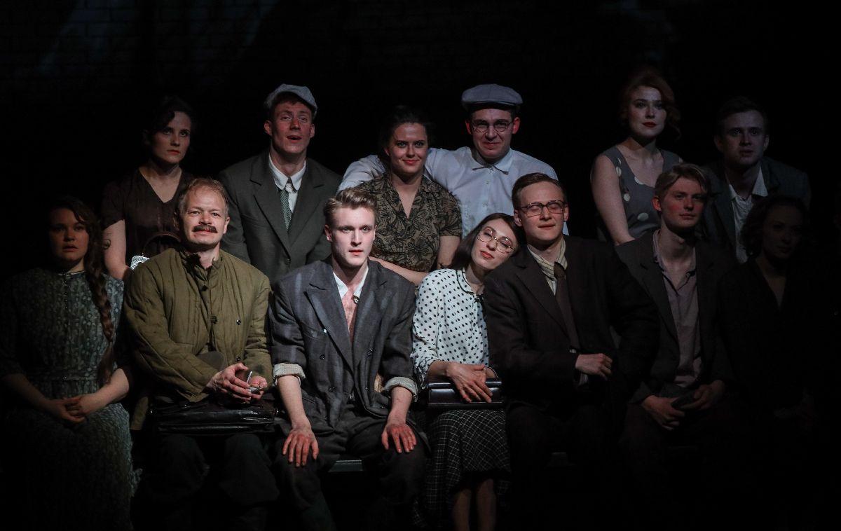 «Охота жить»: Театр Олега Табакова представил премьеру обновленной версии спектакля по рассказам Василия Шукшина