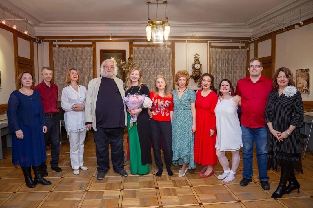 Окно в МИР от «Опен театра»
