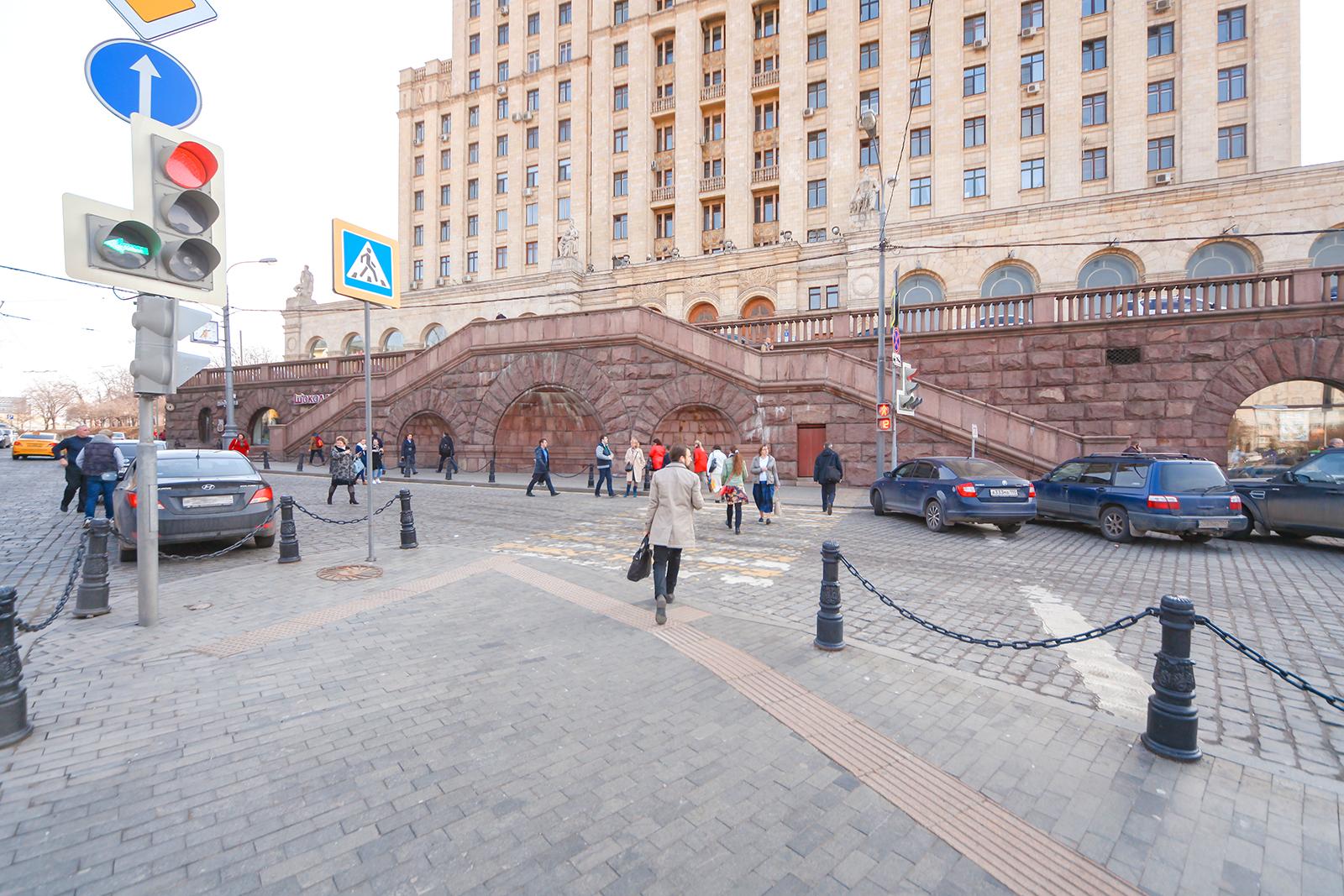 В Москве восстановили историческую брусчатку