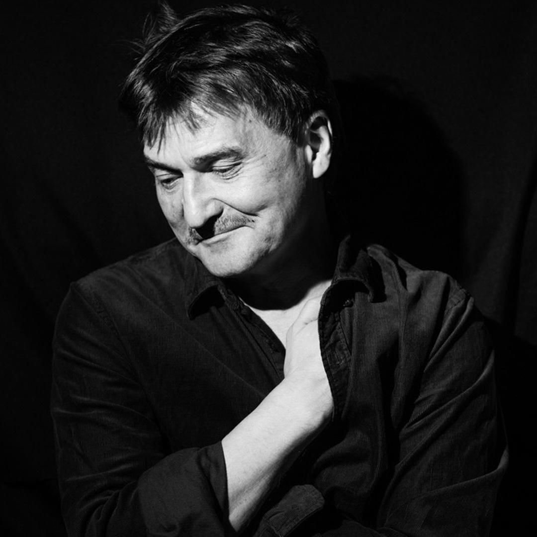 Памяти Юрия Бутусова. Рецензия на спектакль «Три сестры» Санкт-Петербургского Театра им. Ленсовета