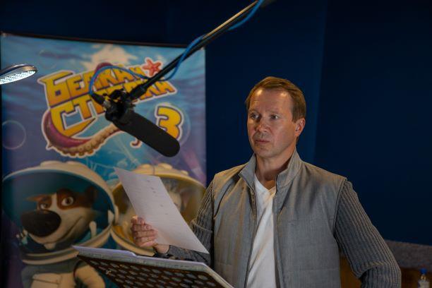 Евгений Миронов уже в третий раз озвучил одну из главных ролей в «Белке и Стрелке 3»