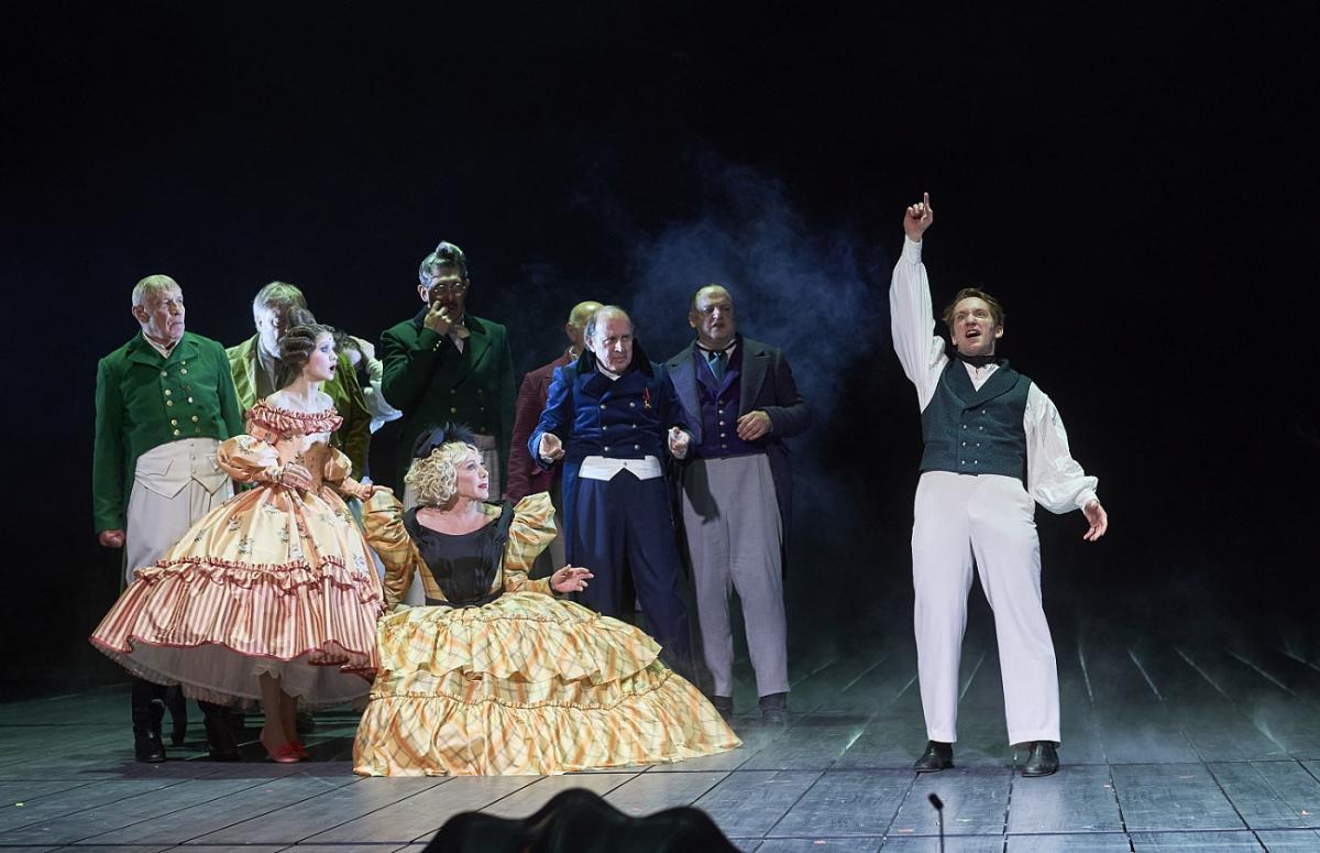 "Ревизор" Владимира Панкова на Основной сцене «Мастерской «12» 