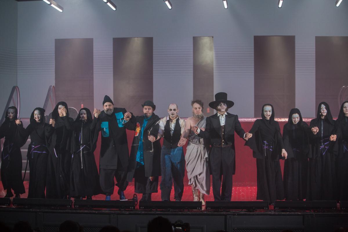 Синтез культур и традиций: премьера спектакля «Лягушки» в Московском Губернском театре