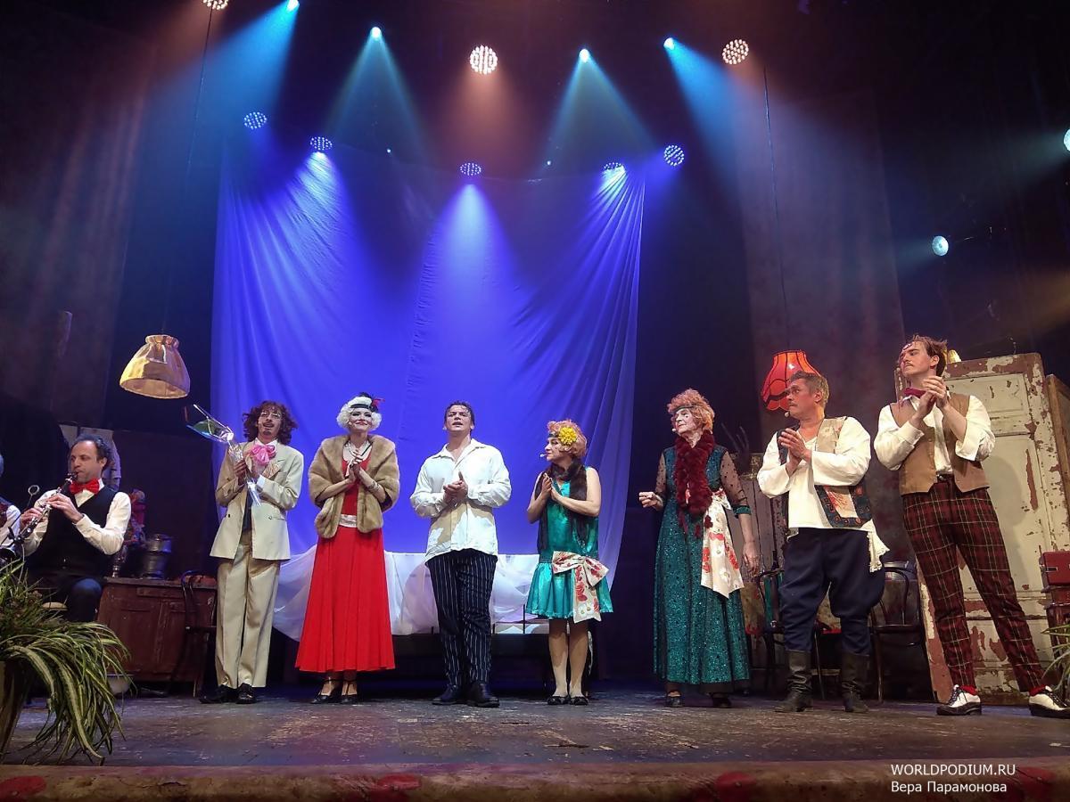 Театр «У Никитских ворот» представил премьеру музыкального спектакля «Свадьба» в постановке Марка Розовского