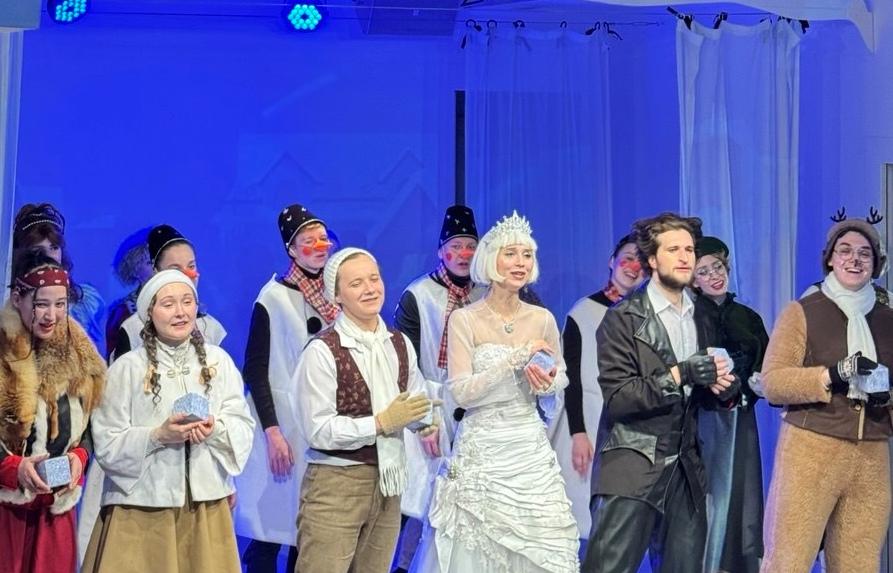 «Снежная королева» в театре МОСТ