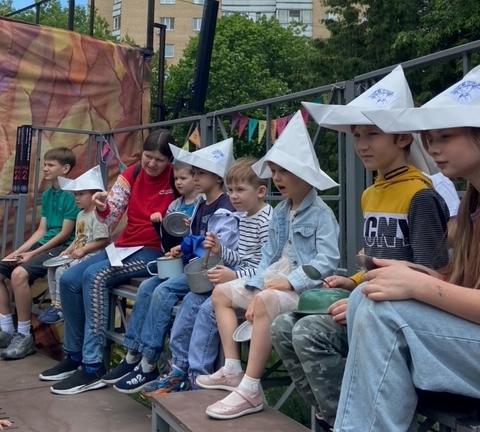 Летний спектакль-игра в Образцовпарке
