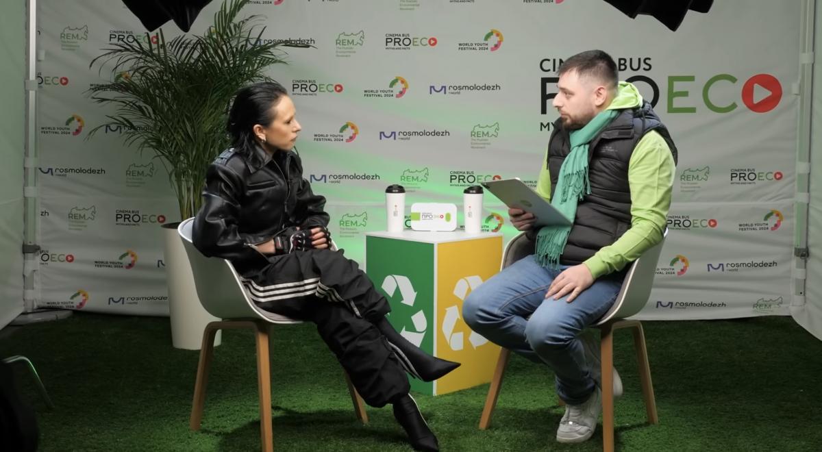 «Кинобус проЭко» вовлек сотни участников Всемирного фестиваля молодежи в Нижнем Новгороде в движение за устойчивое будущее