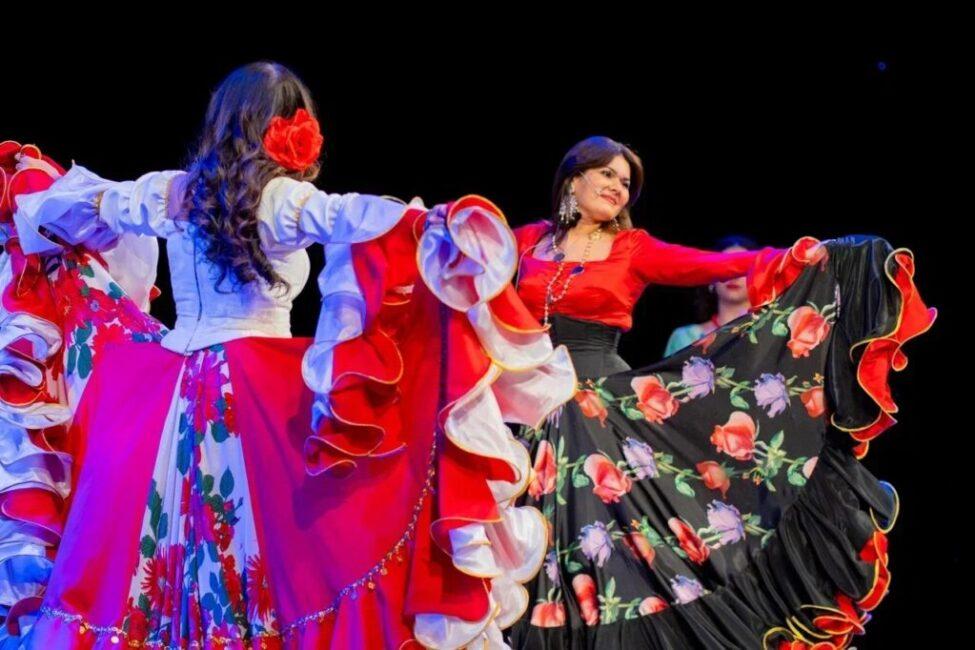 Встреча стихий, диалог культур и признание в любви:«Цыгане России» в театре «Ромэн»  