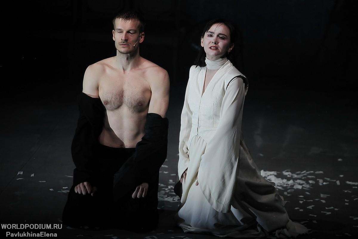 «Тайна любви больше, чем тайна смерти»: премьера спектакля «Саломея» на Новой сцене Вахтанговского театра