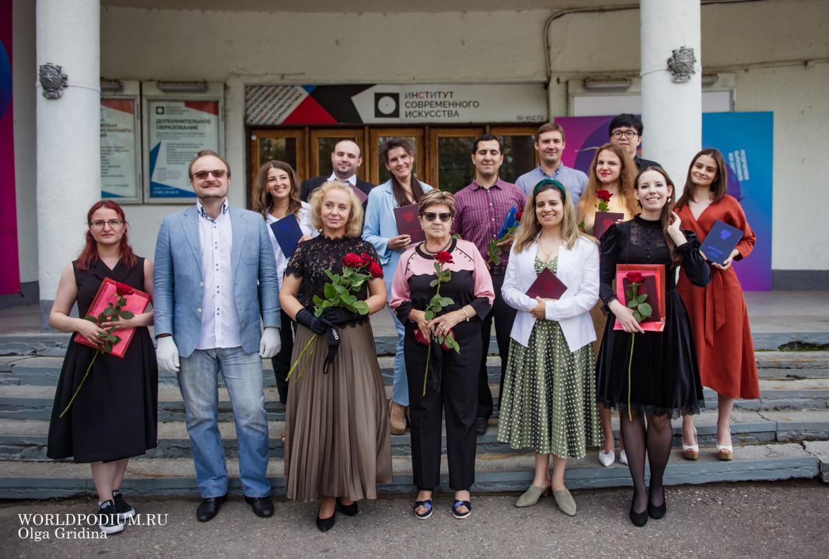 В Институте Современного Искусства пройдёт тематическая онлайн-консультация «Академическое пение»!