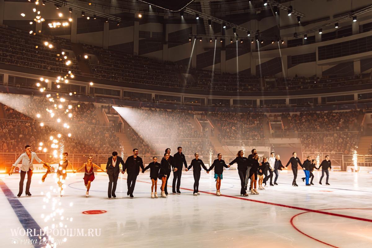 «Чемпионы на льду»: в День космонавтики в Москве по традиции прошло масштабное и многогранное ледовое шоу Этери Тутберидзе