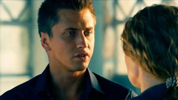 «2026-й — это новый 2016-й»: какие фильмы и сериалы выбирали россияне тогда и сейчас. Исследование