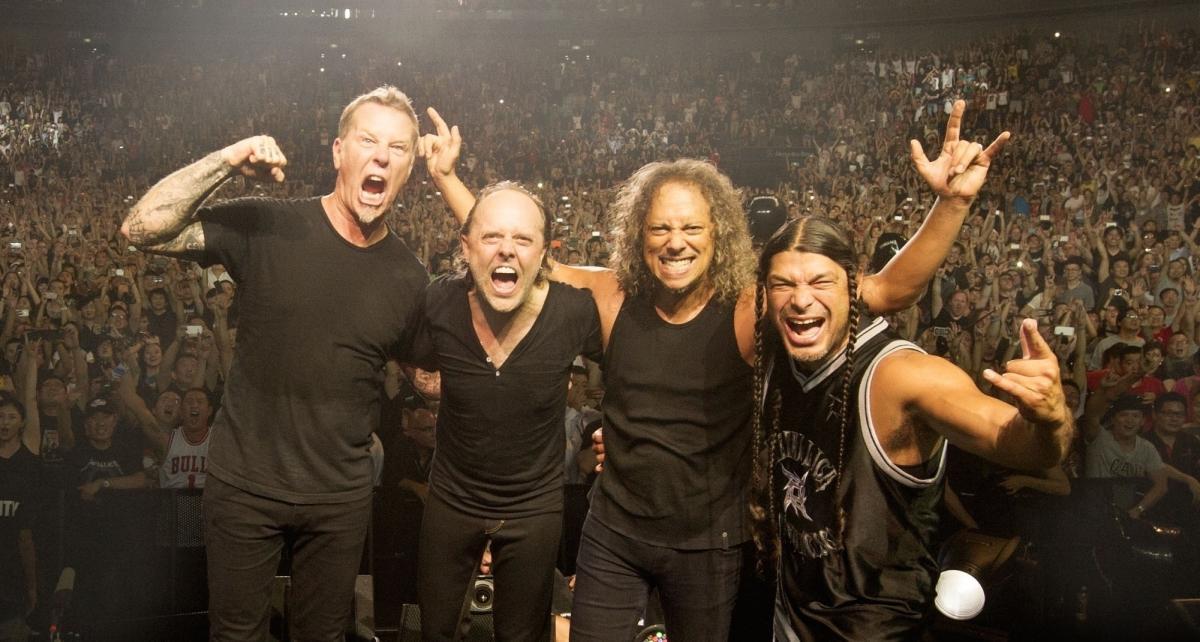 Группа Metallica исполнила песню «Группа крови» в «Лужниках»