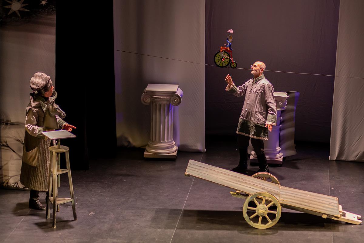 Сказ о тульском косом Левше и о стальной блохе