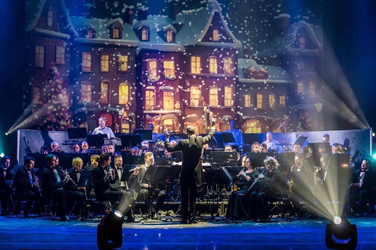 Елка из царской эпохи и новогоднее путешествие во времени: Московский Губернский театр готовится к Новому году