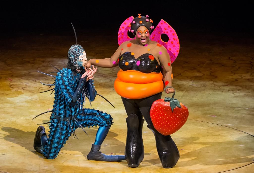 Артисты шоу OVO™ от Cirque du Soleil® откроют летний сезон в парке «Зарядье»