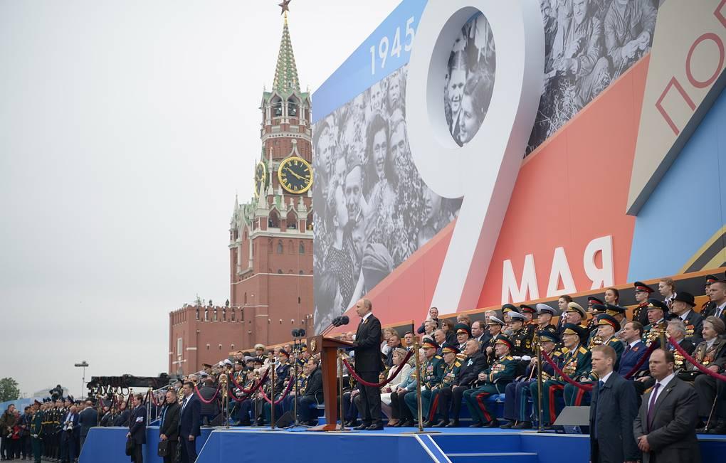 Видео юбилейного Парада Победы и История Парадов: с 1945 года до наших дней