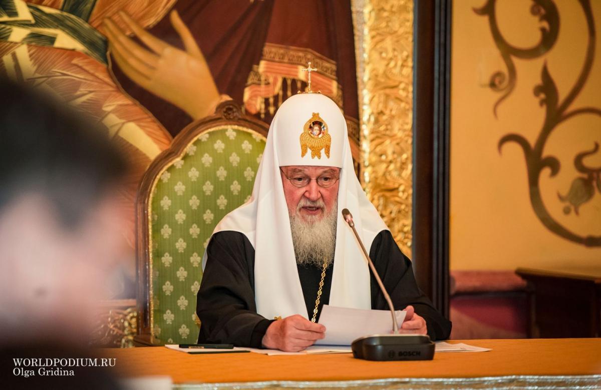 Патриарх Кирилл в Рождество посетил больницу и обратился к верующим