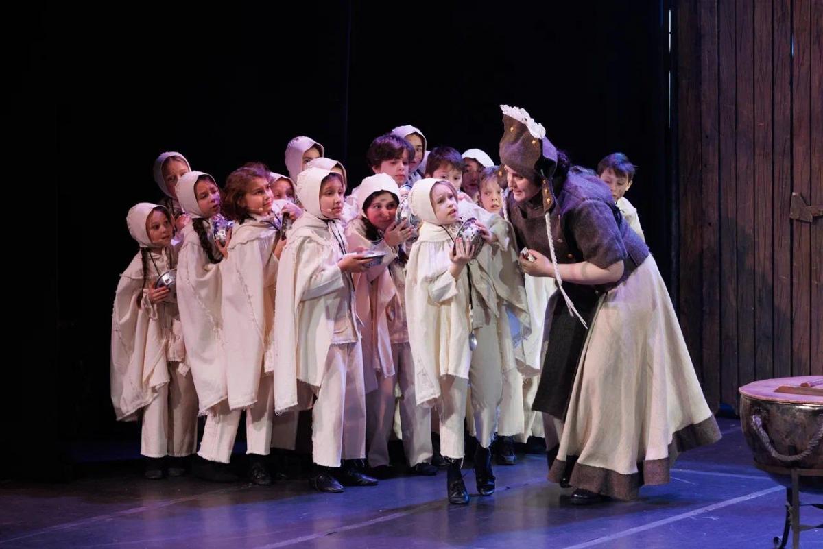 Премьера мюзикла «Оливер Твист» в Детском музыкальном театре юного актера