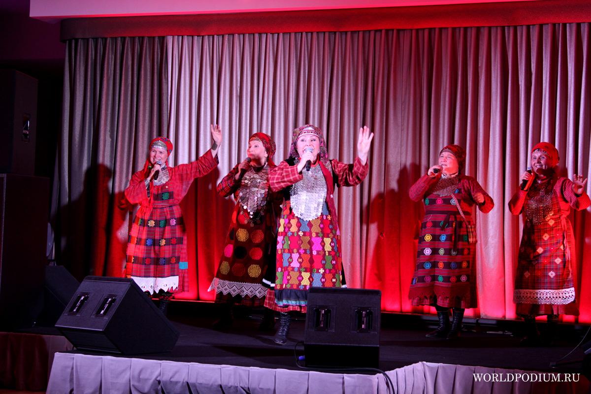«Бурановские бабушки» с программой «Мне снова 18!» выступили в Кремлевском Дворце (часть 1)