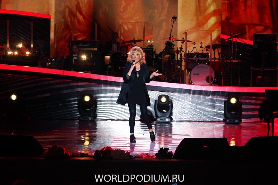 Новые песни Пугачевой для концерта в Кремле появились в Сети  