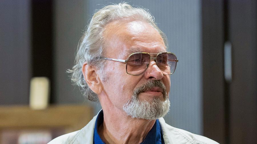 В Петербурге на 83-м году жизни умер режиссер Эрнест Ясан