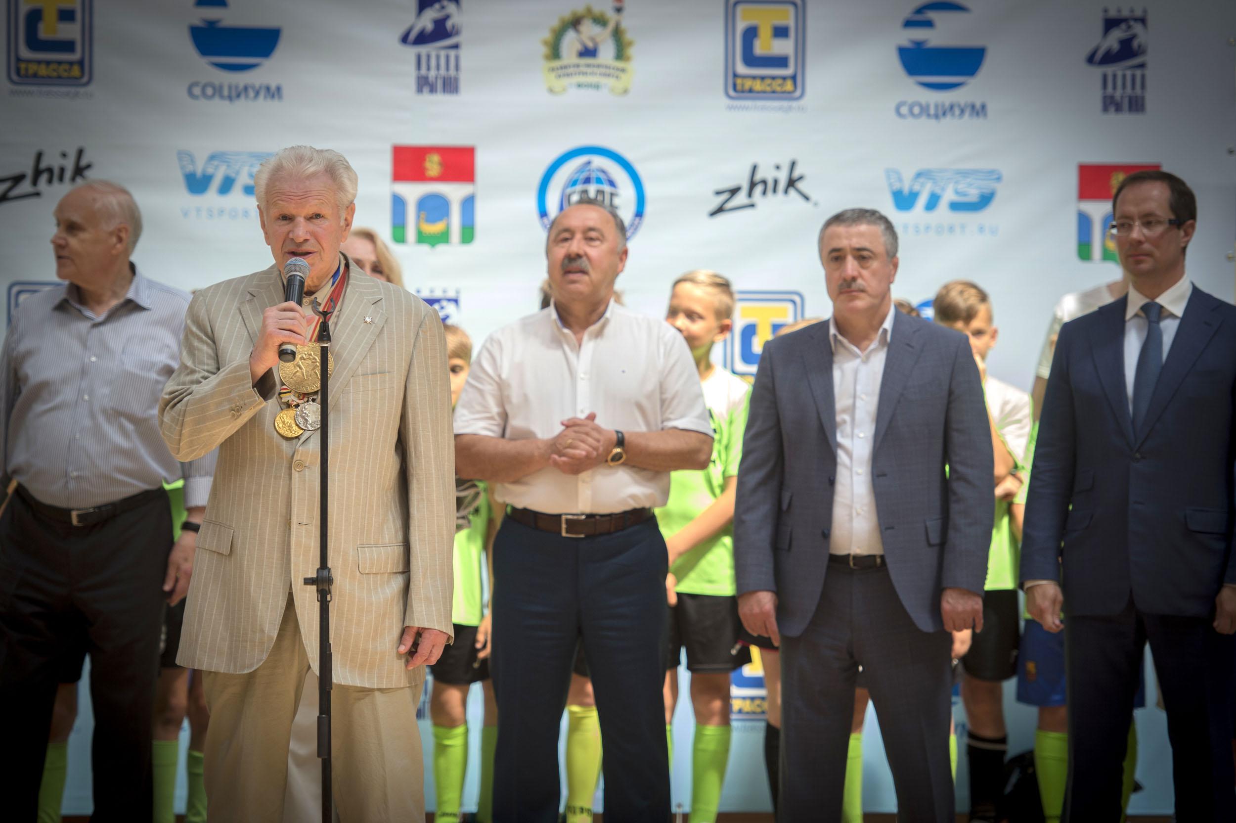 Валерий Газзаев и Борис Лагутин напутствовали юных спортсменов на фестивале «Связь поколений» в Мытищах
