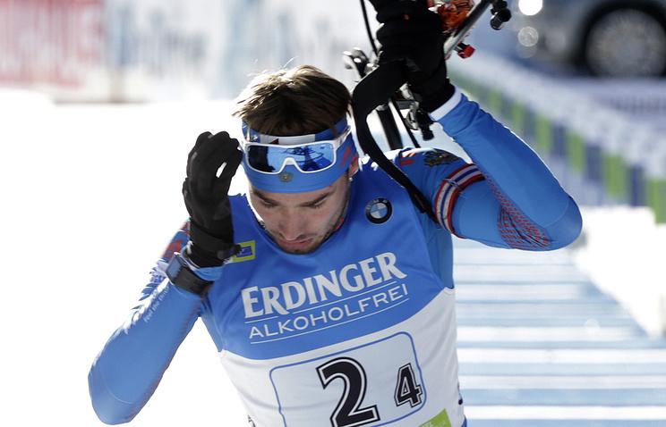  Шипулин завоевал серебро в спринте на этапе КМ по биатлону в Чехии
