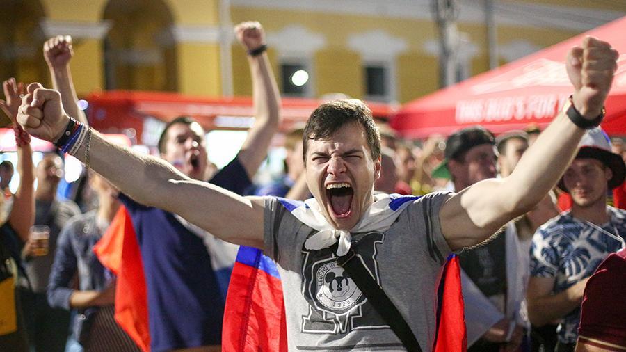 Россия празднует победу над египтянами в матче ЧМ-2018