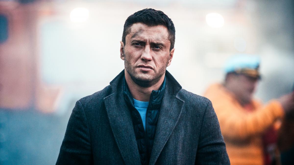 Павел Прилучный, Павел Чинарев и Вита Корниенко в фильме «Мажор в Сочи» на Перком канале