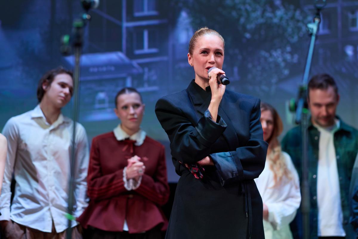 Виктория Исакова, Слава Копейкин, Сергей Гилев, Александр Яценко, Рузиль Минекаев и другие звезды на светской премьере нового сезона «Детей перемен» 